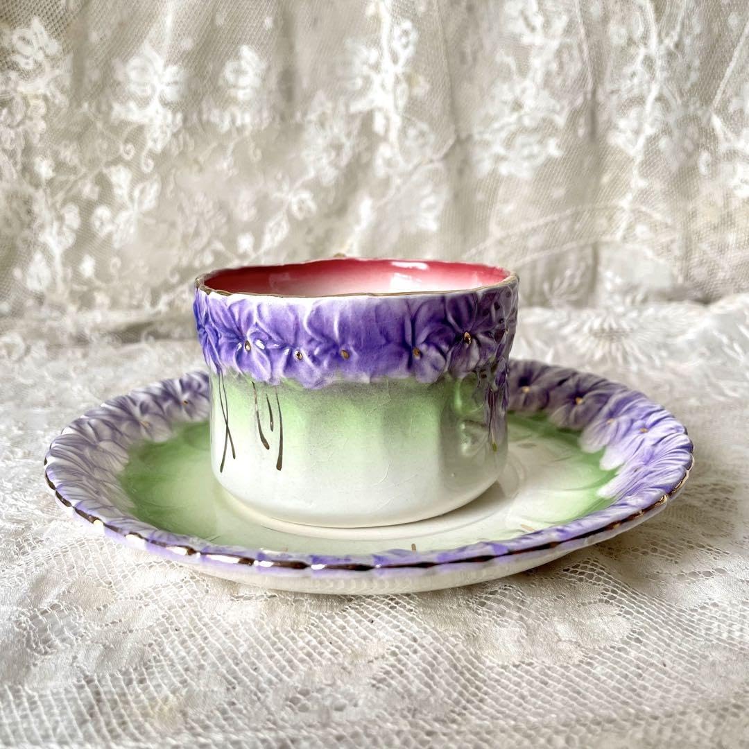 Amazon.co.jp: レア)蝶とすみれのバルボティーヌカップ&ソーサー Amazon.co.jp: レア)蝶とすみれのバルボティーヌカップ&ソーサー